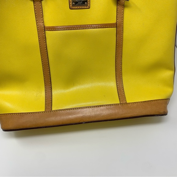 Dooney & Bourke | Cynthia Pebbled Yellow Leather Tote - Picture 6 of 13